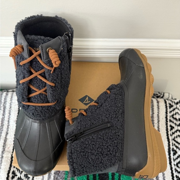 New NIB SPERRY SHERPA RAIN SNOW DUCK BOOTS 7 $89 - Picture 4 of 8